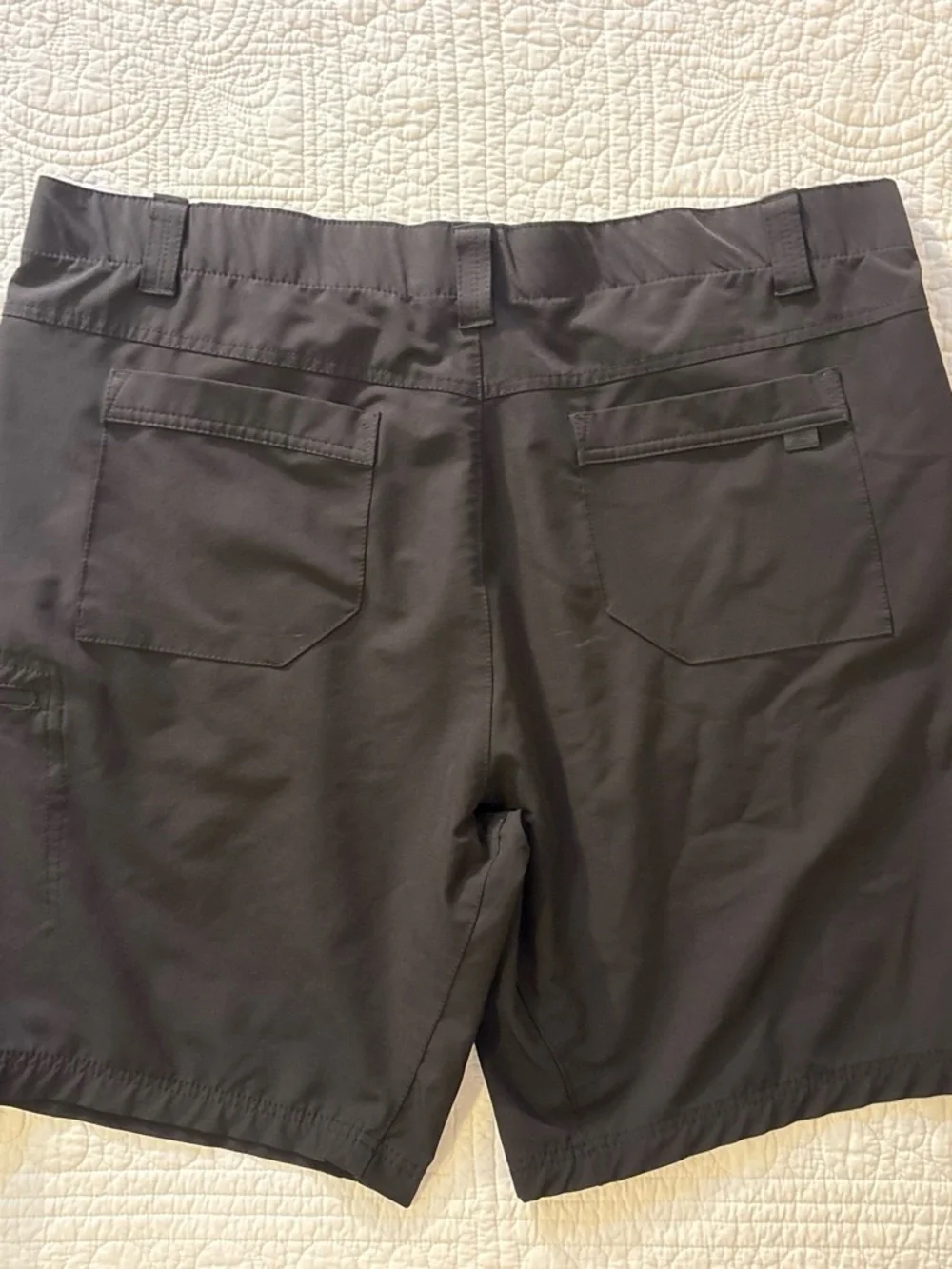 ZeroXposur Men's Black Flat Front Performance Shorts